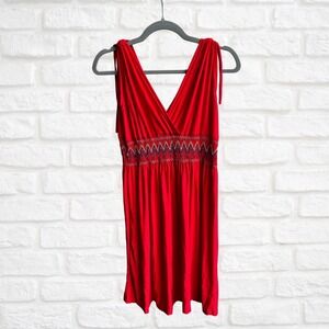 Little Red Dress, Sleeveless V-Neck, Embroidered Waist & Rhinestone Neckline,‎ M